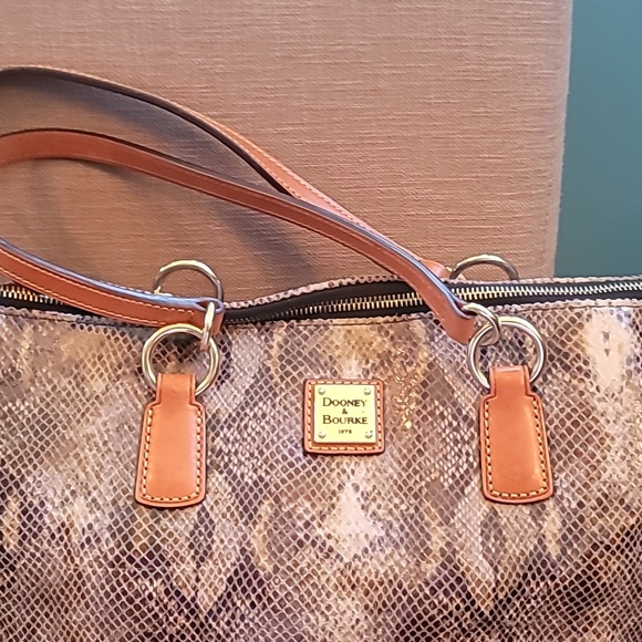 Dooney & Bourke Tote - Picture 2 of 8